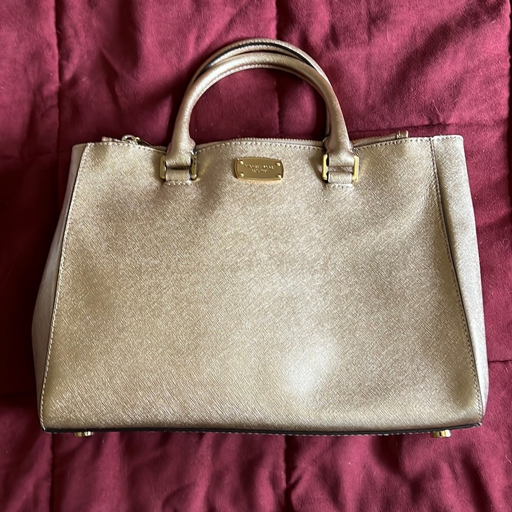 Michael Kors in Gold